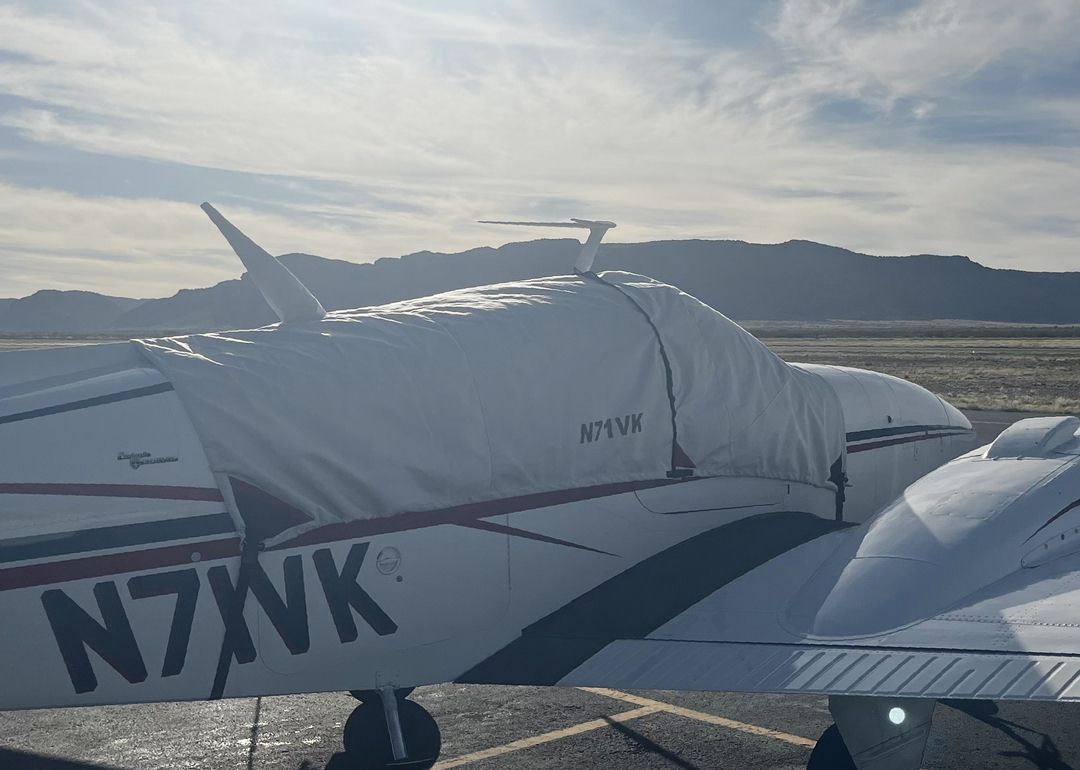 Beech 95-C55 Canopy Cover (Large windshield & large 3rd window)